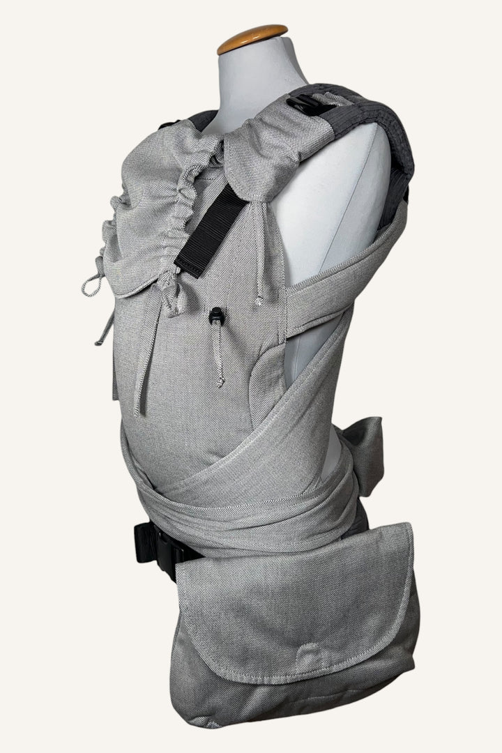 Silbermond ✨Kindgröße Bundle – Trage, Tasche & Gurtschoner im Set